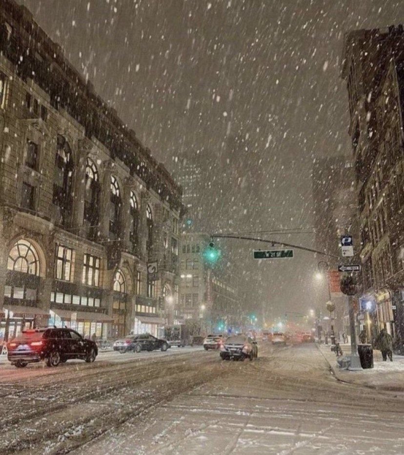 kulaklık takıp yürümek istediğim sokaklar