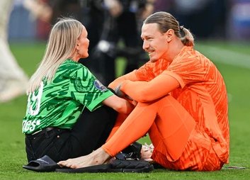 balotaromantico's tweet photo. curiosidade:

safonov é casado com a namorada de escola
começaram a namorar aos 13 anos 

e em entrevista recente disse que o maior sonho dele é ser pai https://t.co/6s0j5dCiOq
