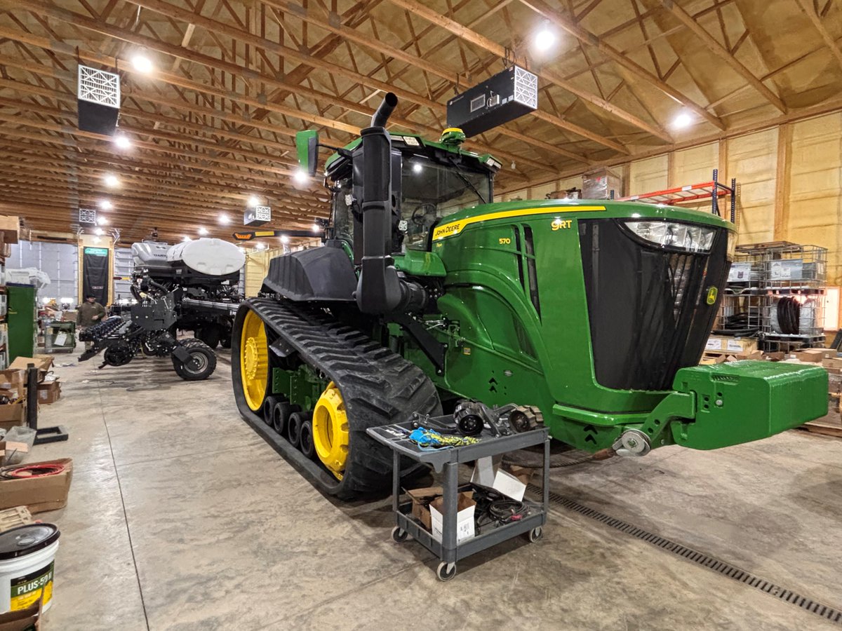 NACHURS's tweet image. Smart planning = better results. 🌾
From tech to nutrition, farming is evolving. Mike Held met with Plains Grain &amp;amp; Agronomy to share ideas that boost efficiency and yield. Together, we grow stronger.
@mikeheld14 @PlainsGrain  #CropNutrition #EfficiencyMatters
