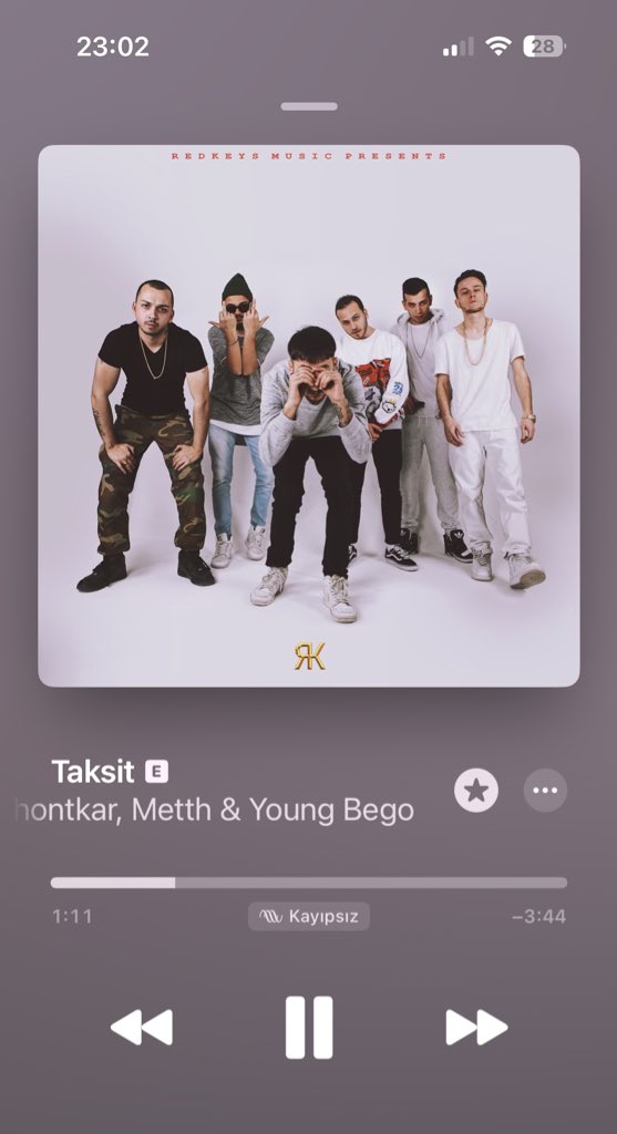 Önce üç beş kuruş, şimdi külçe külçe
Harcananlar sorgulanmaz, hepsi bizden