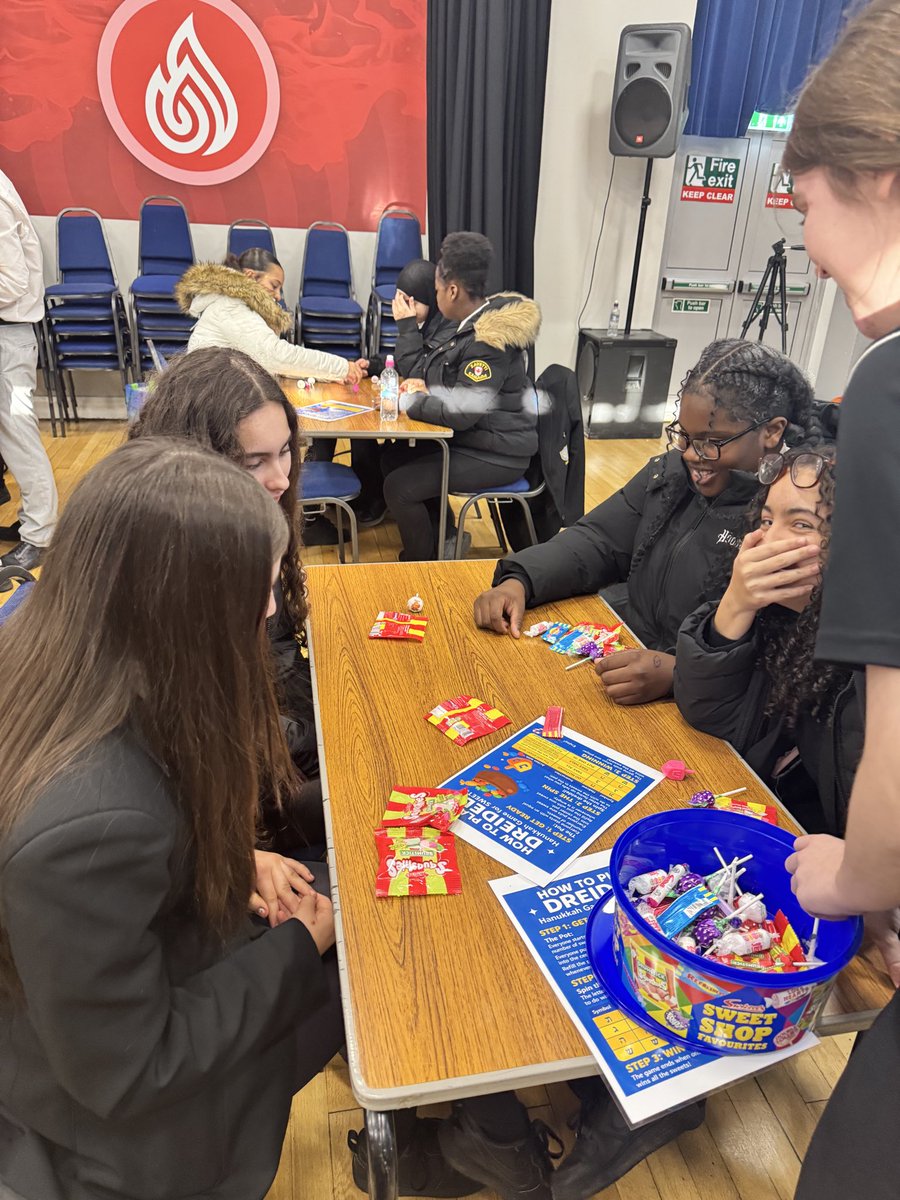 StreetlyRE tweet media