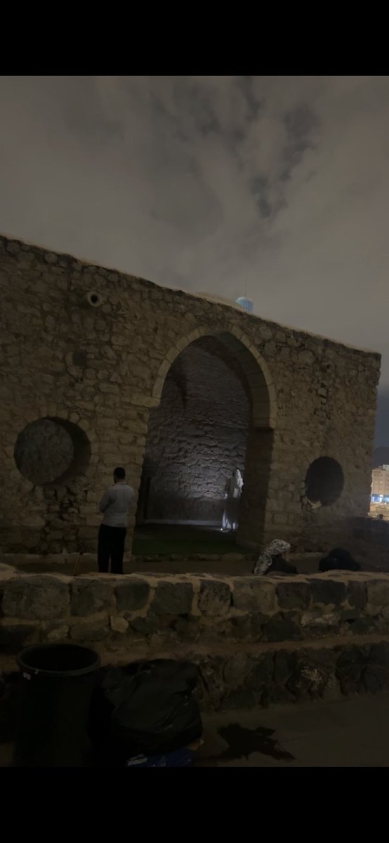 والروحُ في رحاب المدينة اتسعت
طاب اللقاء وقرّت العيون وارتوى القلب 🤍