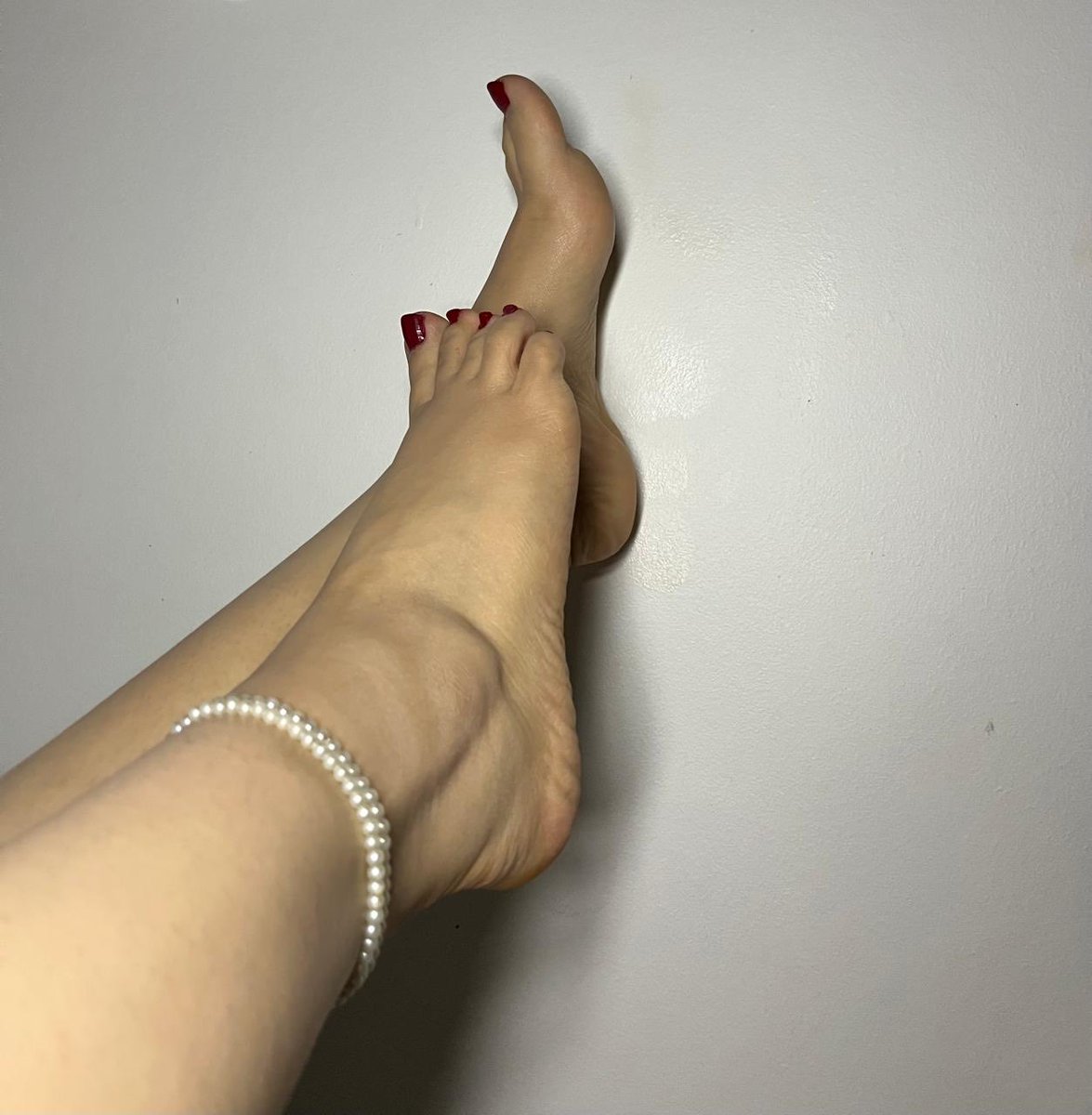 Akşam seansı ?🦮
#ayak #ayakfetişi #ayakkölesi #ayakfetiş #ayakfetişi #finandal #finansalkoepek #finansalyardım #finansaldestek #sahibe #footfetısh