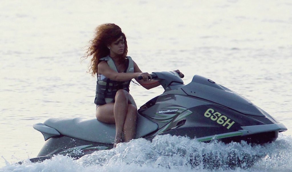 fairhurt's tweet image. Rihanna on a jet-ski 🌊