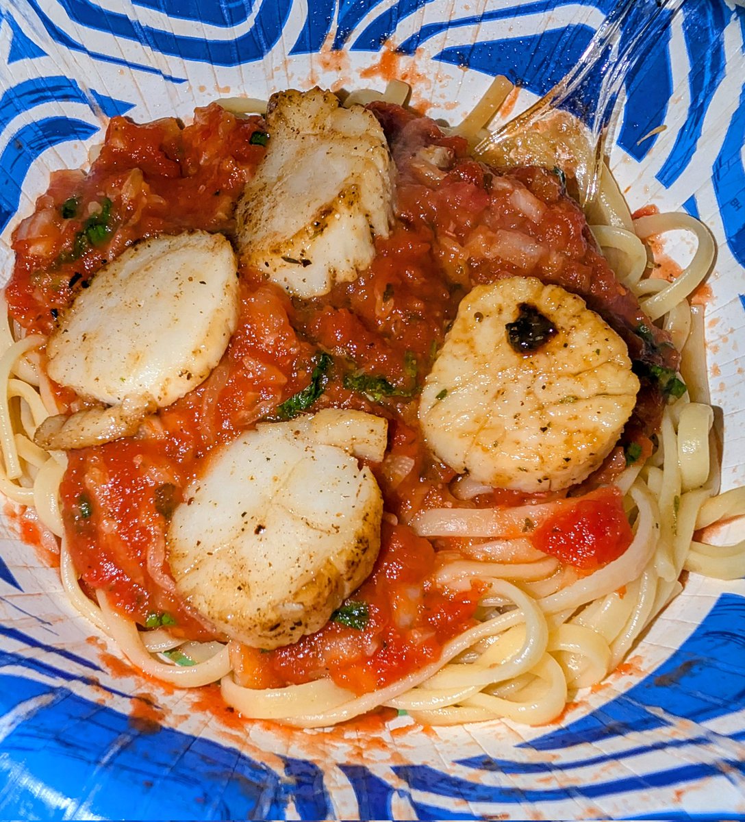kobknymc's tweet photo. *Back Home And Back In My Kitchen π¨πΎβπ³π½οΈππ½βπ½..β Scallop Marinara/Linguine #QuickLunch π https://t.co/FiGrCiHcIG