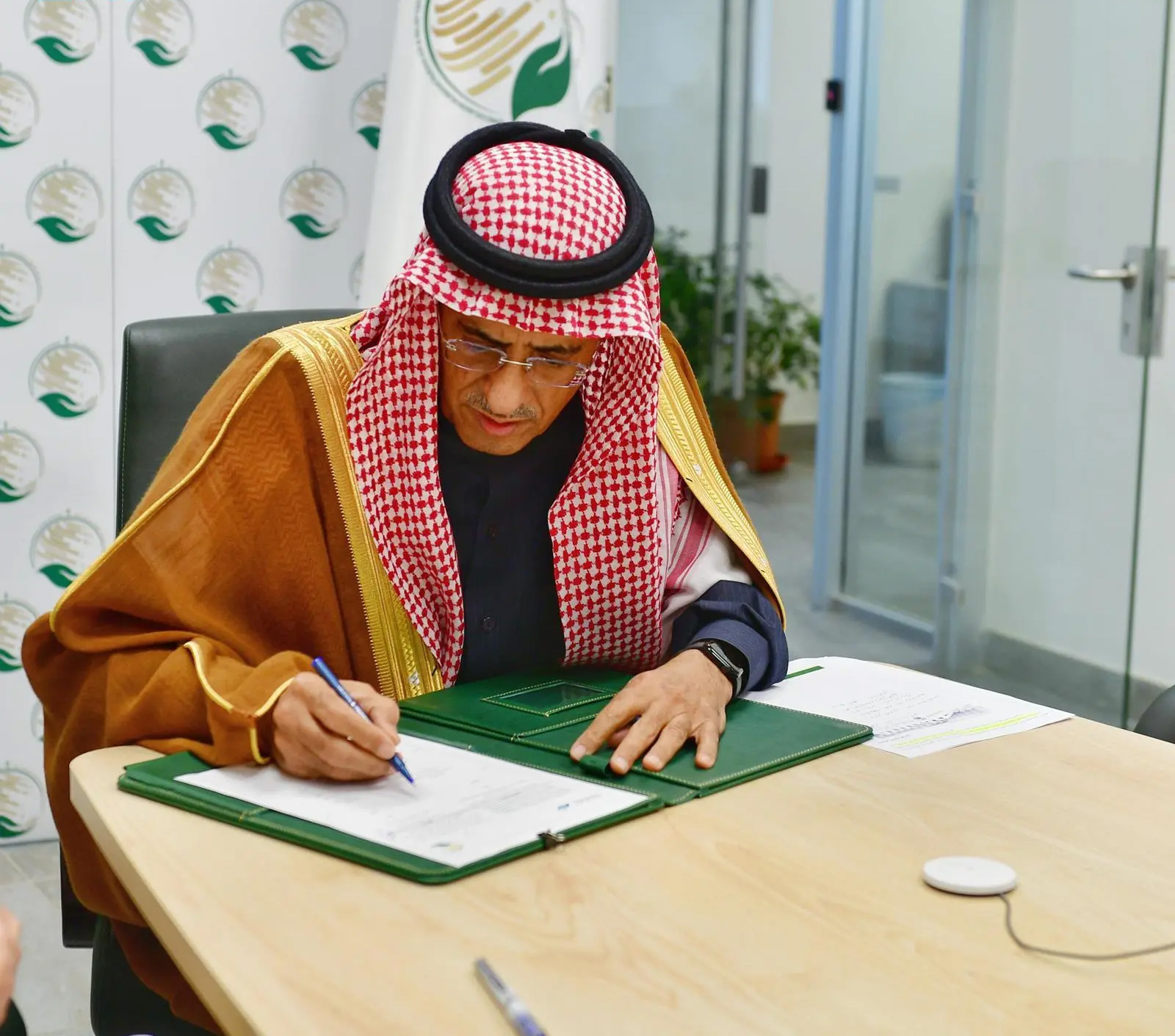 "سلمان للإغاثة" يوقّع اتفاقية تعاون مشترك لإعادة تأهيل 10 مدارس بسوريا #السعودية 