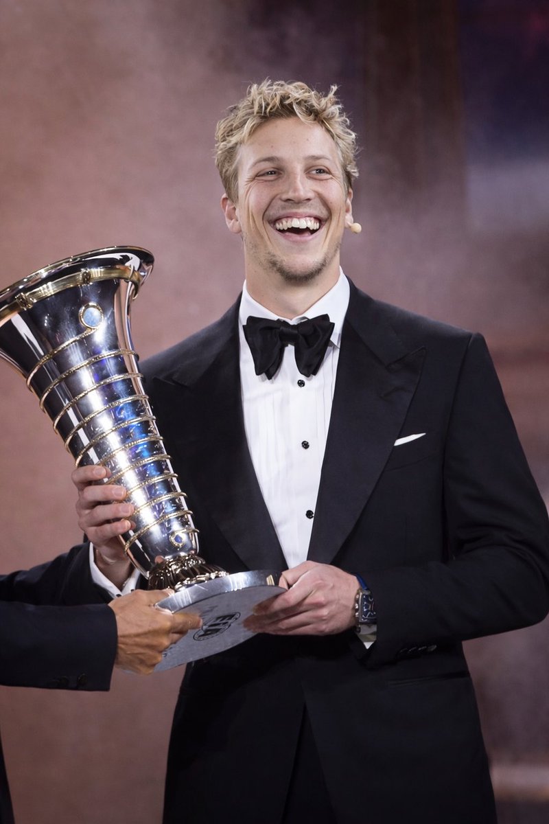 TheLawsonEra's tweet image. Still can’t get over the fact that Lawson won the WDC this year in his first full season at Red Bull… beating Verstappen and both the McLarens by a single point. 

He’ll look to defend it next year. 🏆