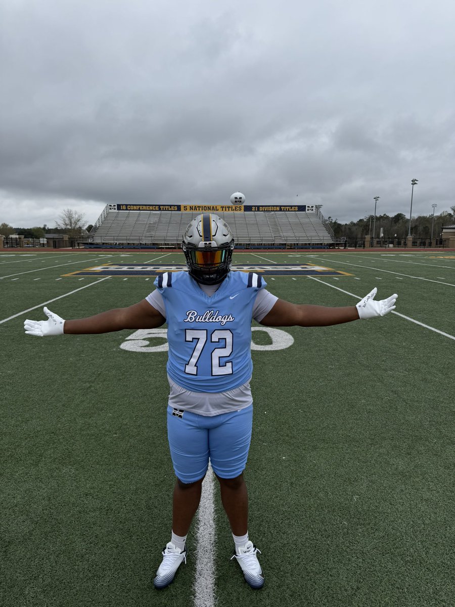 Correll Lee tweet media