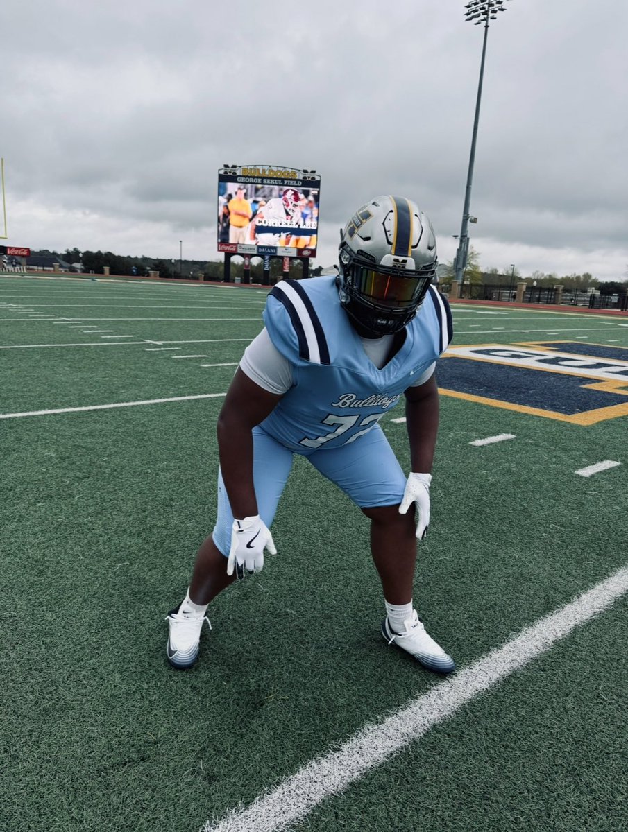 Correll Lee tweet media