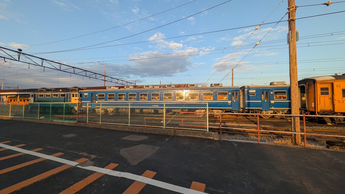 CPdKLpGXYDSYsiB's tweet photo. #大井川鉄道 
#ED31 
お～いヘッドマーク何処に置いてきちゃったの？
取りに行くから場所教えて〜 https://t.co/Su2qGFqprW