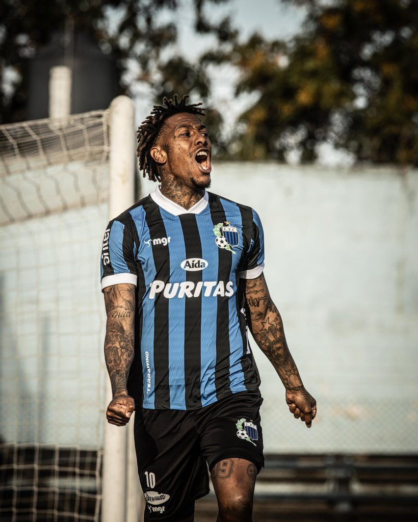 🔛 Noche de VQV por <a href="/ElEspectadorUy/">El Espectador Deportes 🔊</a>

→ Nacional tiene un plan B tras caídas las negociaciones por Kike Olvera

→ Peñarol avanza por Vallejo y Abel Hernández 

→  Suárez renovó con Inter Miami

→  Móvil con <a href="/Gaston_Muinos/">Gastón Muiños</a> en los premios Juan Herrera

➡️ Desde las 20 h