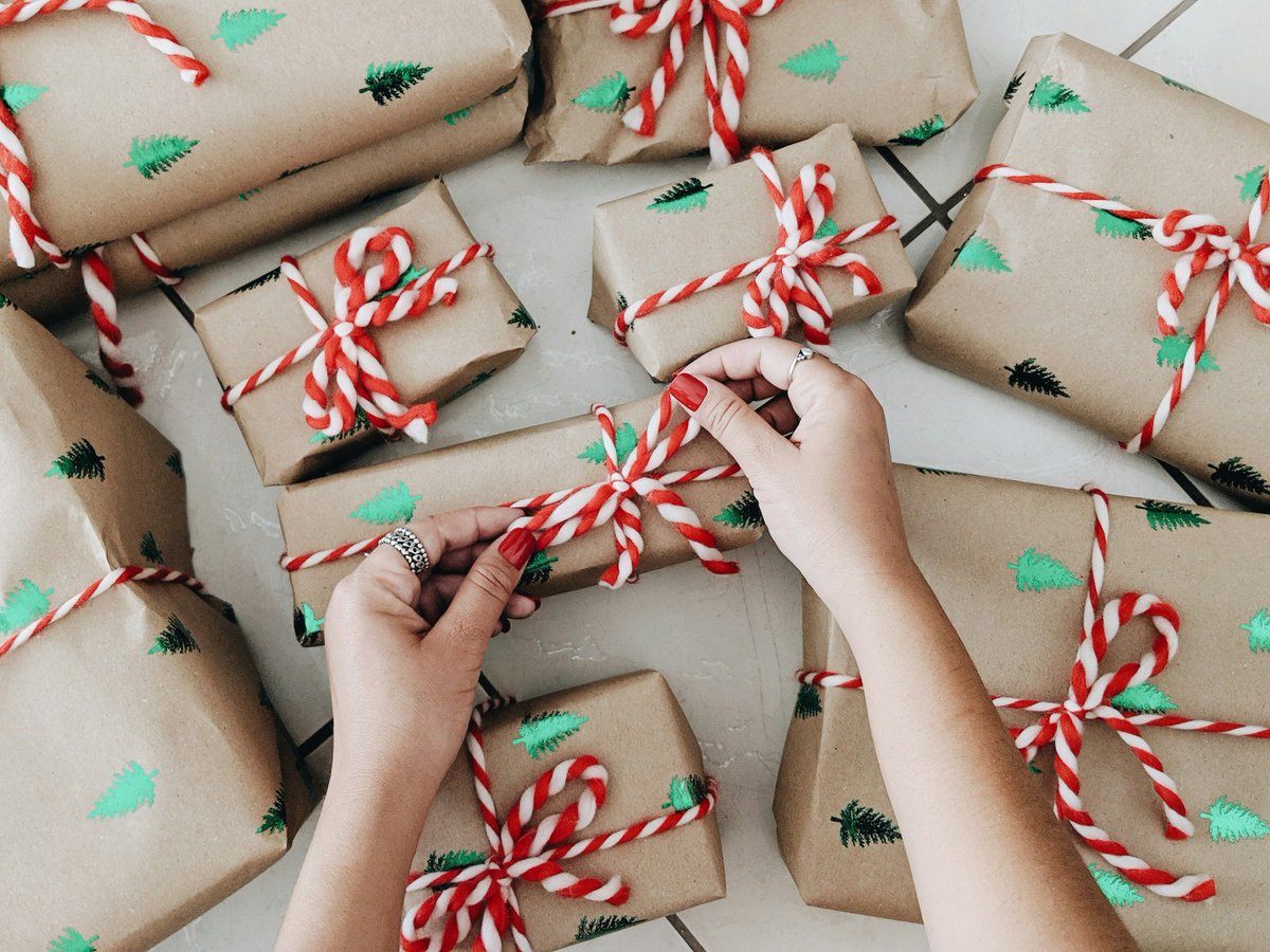 KerrVillageBIA's tweet image. Looking for gifts that feel special? 🎁
Kerr Village is full of unique shops and one of a kind finds you will not see anywhere else. Make your holiday shopping meaningful by shopping local this season.
#KerrVillage #ShopLocal #HolidayShopping