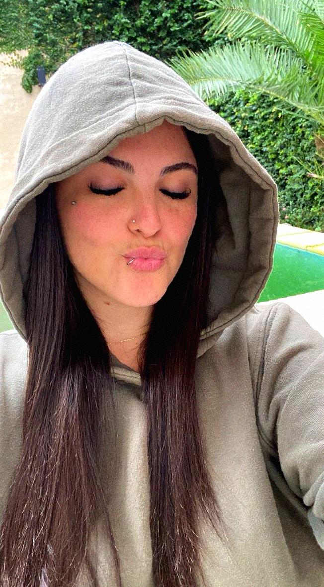 Kat_Console's tweet image. a bit of sun after staying up all night surfing X