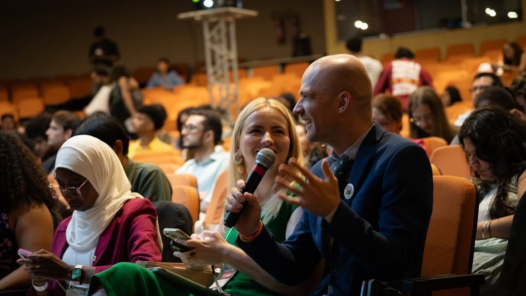 De Natitingou à Belém, la voix de la jeunesse béninoise a porté haut. À la #COY20, nous avons pris part aux échanges aux côtés de jeunes du monde entier pour faire entendre nos réalités, nos idées et notre engagement pour la justice climatique. Pareil pour la #COP30.

#LCOYBenin