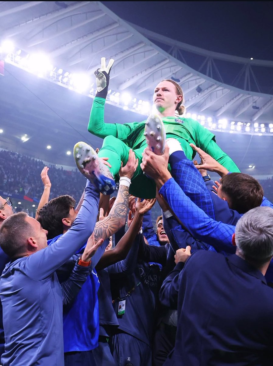 Madem böyle kurtarışların vardı niye söylemiyosun kopek