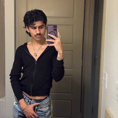 jachavez_'s tweet photo. #NewProfilePic https://t.co/kPPvjJeltn