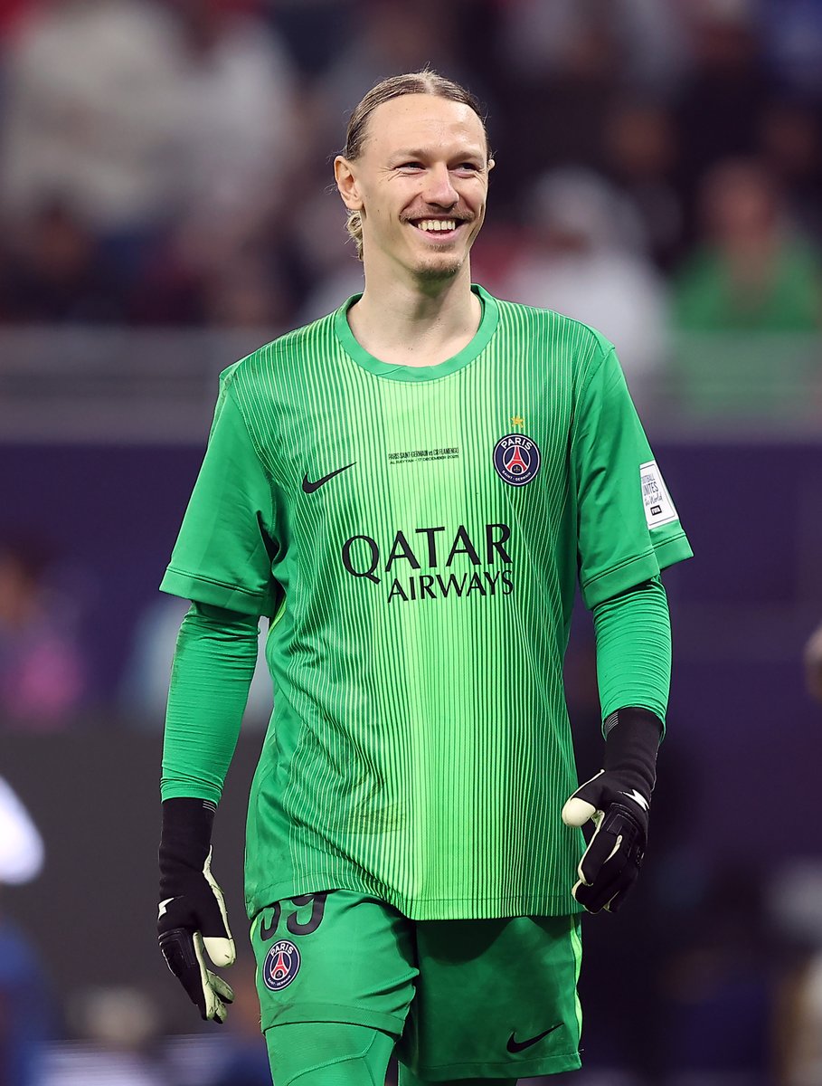 PSGbrasil's tweet image. DEIXE SEU AGRADECIMENTO AO SAFONOV AQUI 👇