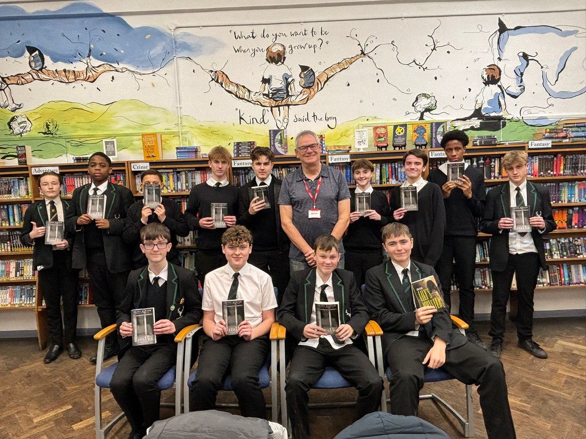 bowerparkac's tweet photo. Well done to our Year 10 students who were brilliant during their author visits. All students were engaged, polite and asking thoughtful questions around reading and creative writing. Thank you Ms O’Flynn, Mr Edison and Mrs Smith for your hard work too! 📚 #powerofbower https://t.co/YNnQXNRCPi