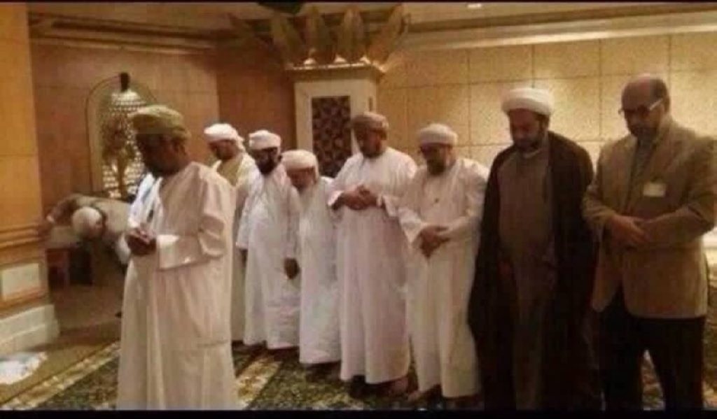 samyasub's tweet photo. فشلوا في مسعاهم والحين يحاولوا يروجوا بأنه في #عُمان تمارس الطائفية على بقية المذاهب
هذا الكلام لا يعكس واقع المجتمع العماني ولا ينسجم مع تاريخه طبعا ولا مع حياته اليومية
عُمان بلد متماسك والطائفية لا تجد لها مكان في هذا البلد.
هؤلاء الفشلة يكشفون نيتهم الخبيثة.
#صباح_الخيرᅠ https://t.co/yUGFDR4BIp