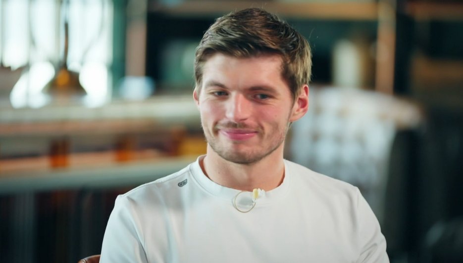 SCUDERIAFEMBOY's tweet image. ''and no longer number 1, what will it be?''

max: ''not 33. i'll have to think about it.''

''and why not 33?''

max: ''my favorite number has always been 3, besides 1. daniel ricciardo always had it but we're allowed to switch now. 33 was always fine but i think one 3 is…