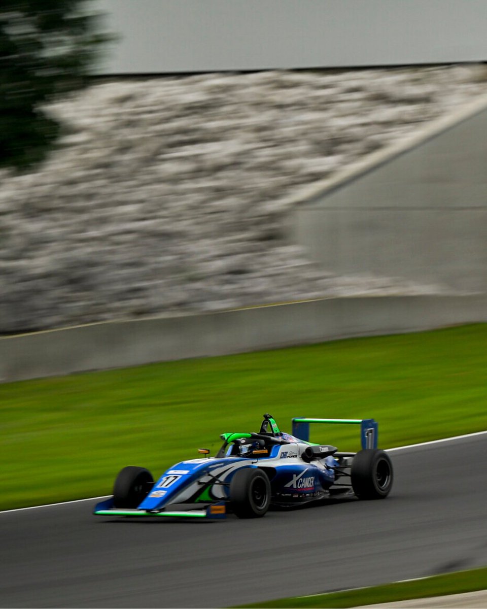 DEForce Racing tweet media