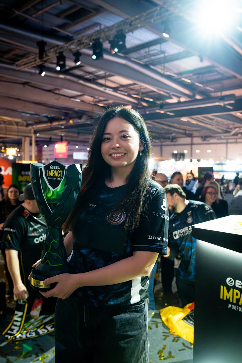 BIGCLANgg's tweet image. DOUBLE NOMINATION 🏆🏆

Both @astramcs and @vicues have been nominated for Women's Player of the Year 🏅

LET'S GOOOOOOOO