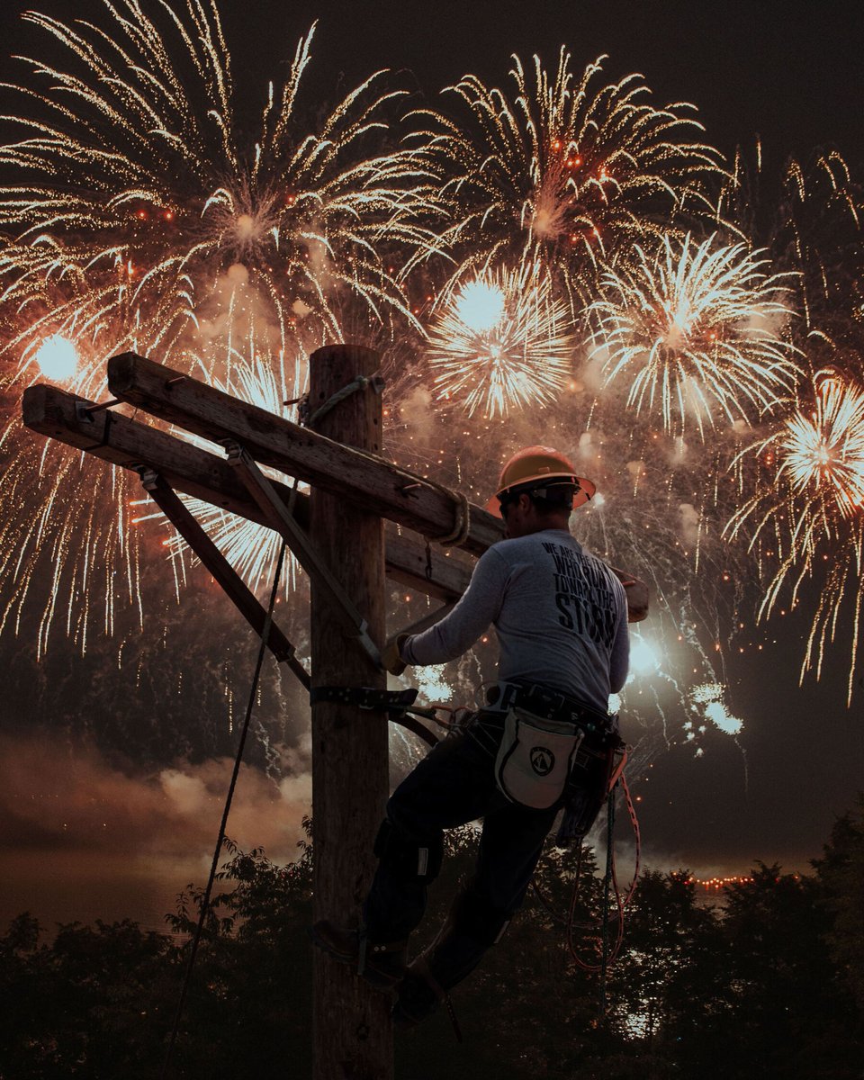 Happy New Year! 🎉 We’re looking forward to welcoming a new class next week and seeing all that 2026 has in store for SLTC! #HappyNewYear