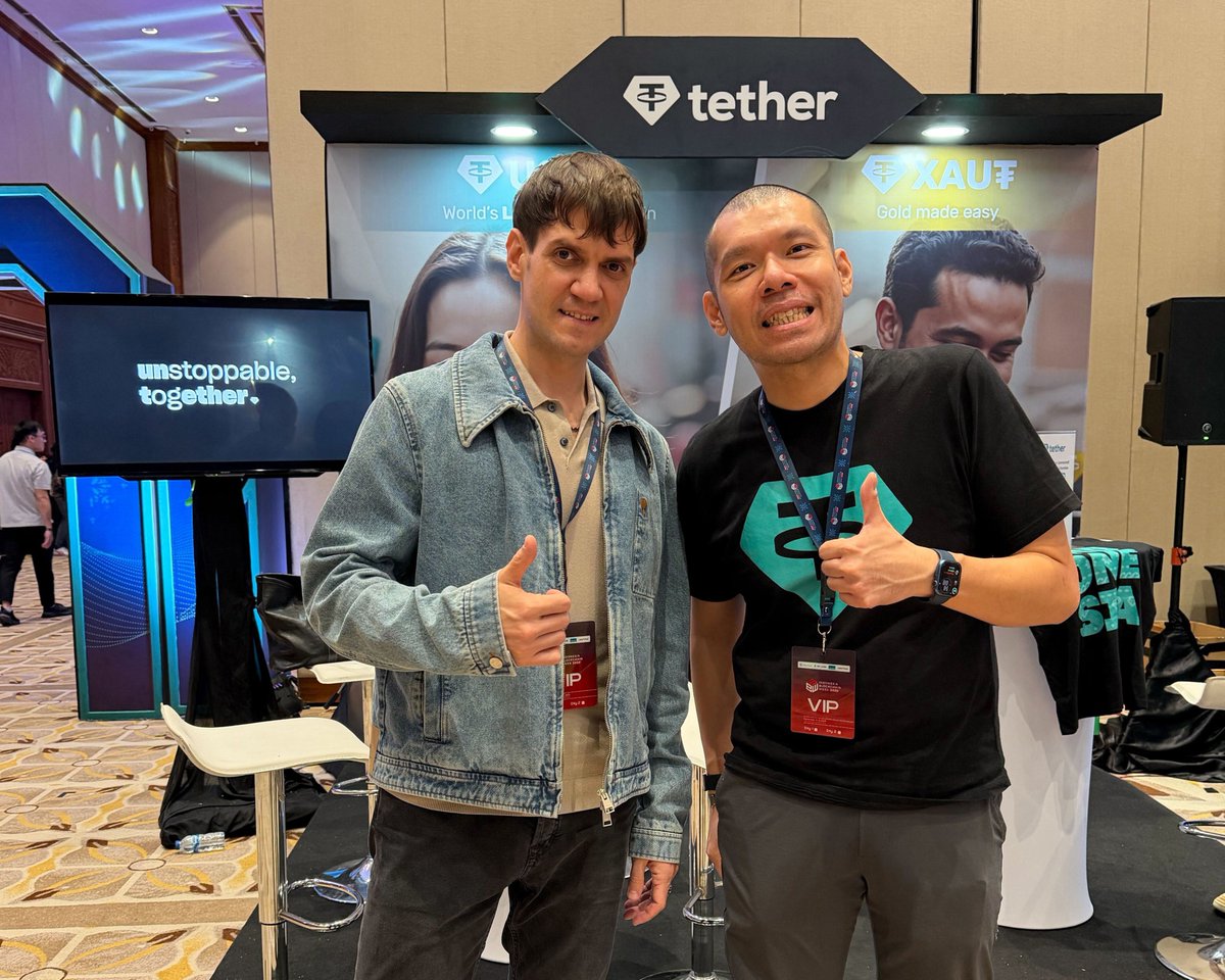 telcoin's tweet image. At Indonesia Blockchain Week, EVP @JTQuigley shared Telcoin’s latest developments with industry peers, investors, and the local crypto community.

With stablecoins drawing increased interest across Indonesia, Telcoin is well positioned with a multi-currency Digital Cash strategy.