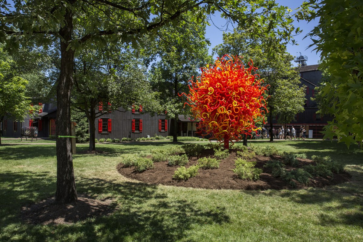 luxurylifestyle's tweet image. Maker's Mark Celebrates Summer with New Chihuly Exhibition and Reimagined Restaurant Opening luxurylifestyle.com/headlines/make… #restaurant #culinary #cocktail #spirits