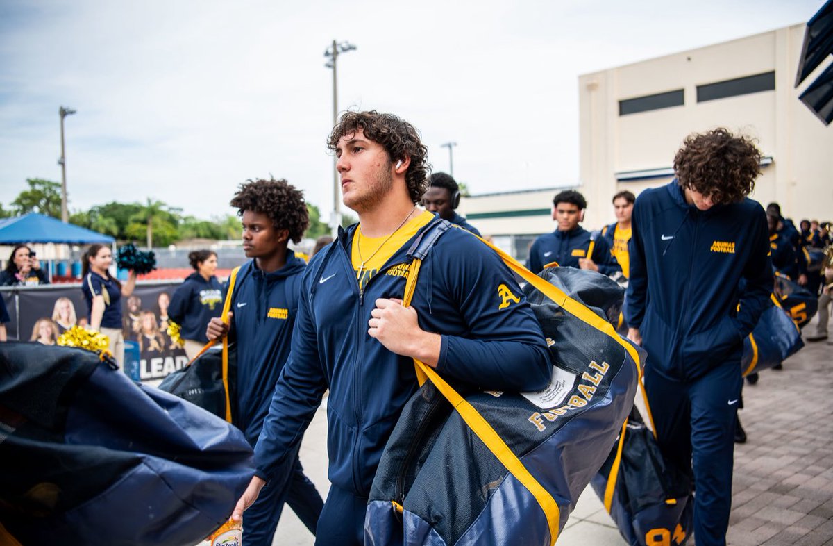 Jbollo12's tweet image. Champions 4 Christ✝️@STA_Football @CoaHarriott #7peat