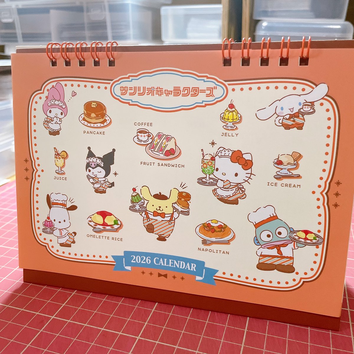 ✨ feedback super positivo pra <a href="/astzone/">Tha ☀️</a> <a href="/fall_foliages/">Tha ☀️</a> pela troca por esse Hyungwon 🥺

O processo foi todo tranquilo, chegou tudo mt bem embalado aqui e ainda ganhei esse calendario LINDO da sanrio comidinha bem Camilala core de presente hehe 🥰