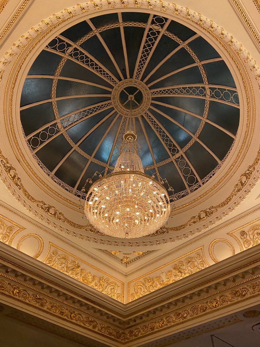 Final SLT of the year <a href="/GleedsGlobal/">Gleeds</a> #Liverpool  🎉 🥂