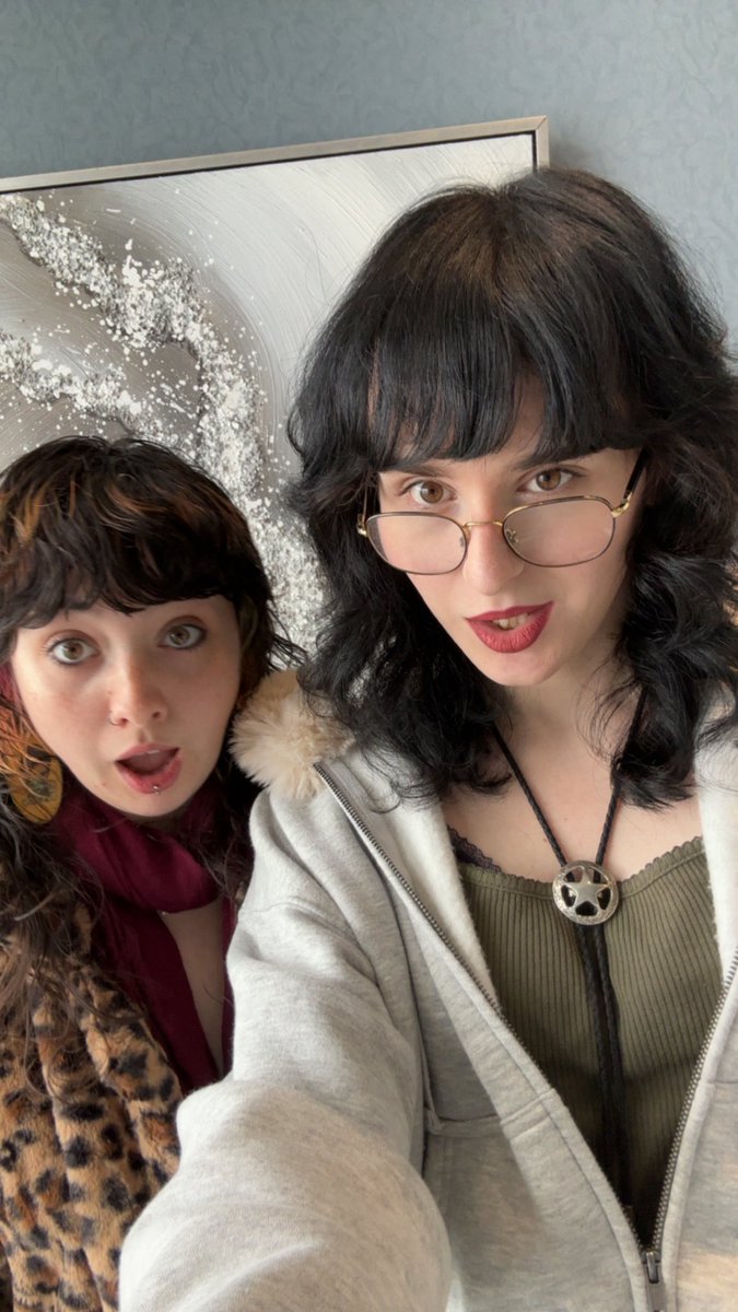 hi hello we’re back!