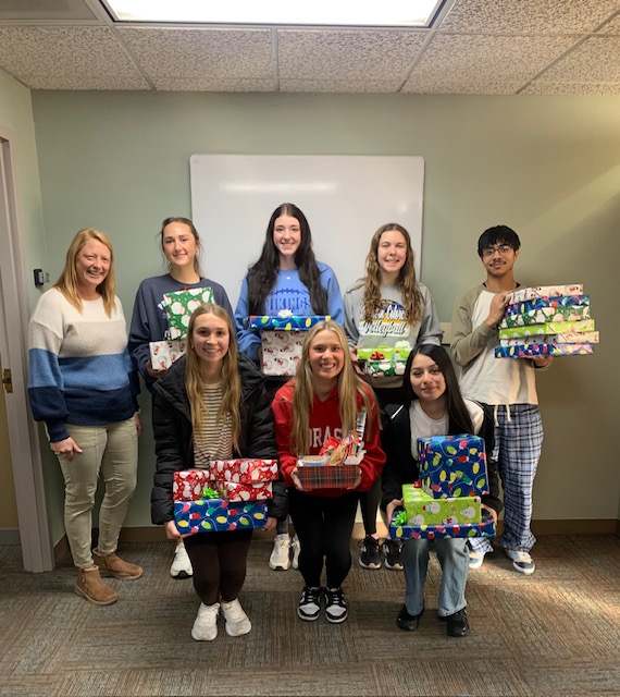 This semester, CCH Healthy Families was a job shadow site for one of our Health Science 3 students at Lakeview, Lexie Sander.  She truly enjoyed her time there and was greatly impacted by the work that Karla and Jill do for the families they...
lakeview.lakeview.esu7.org/post-details/~…