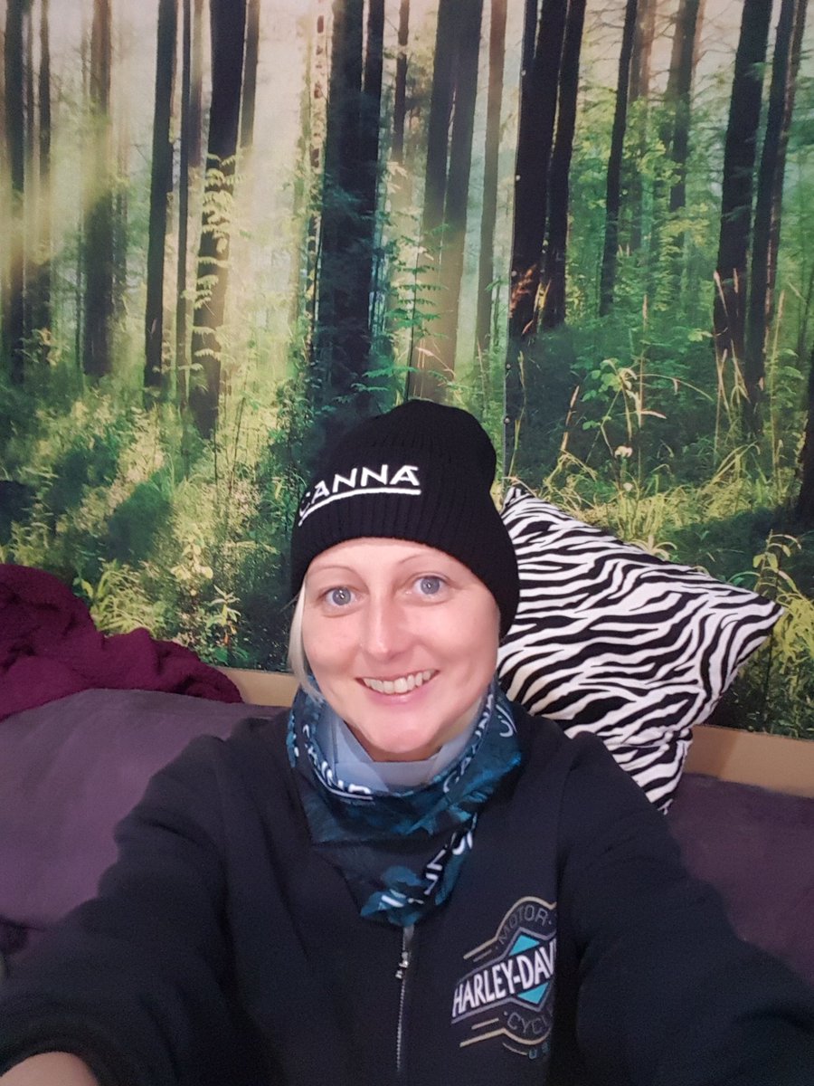 Thank You Cannacanadaofficial for the awesome new hat and neck warmer I love them. Happy holidays everyone 
#cannacanadaofficial #mizzflo420grow