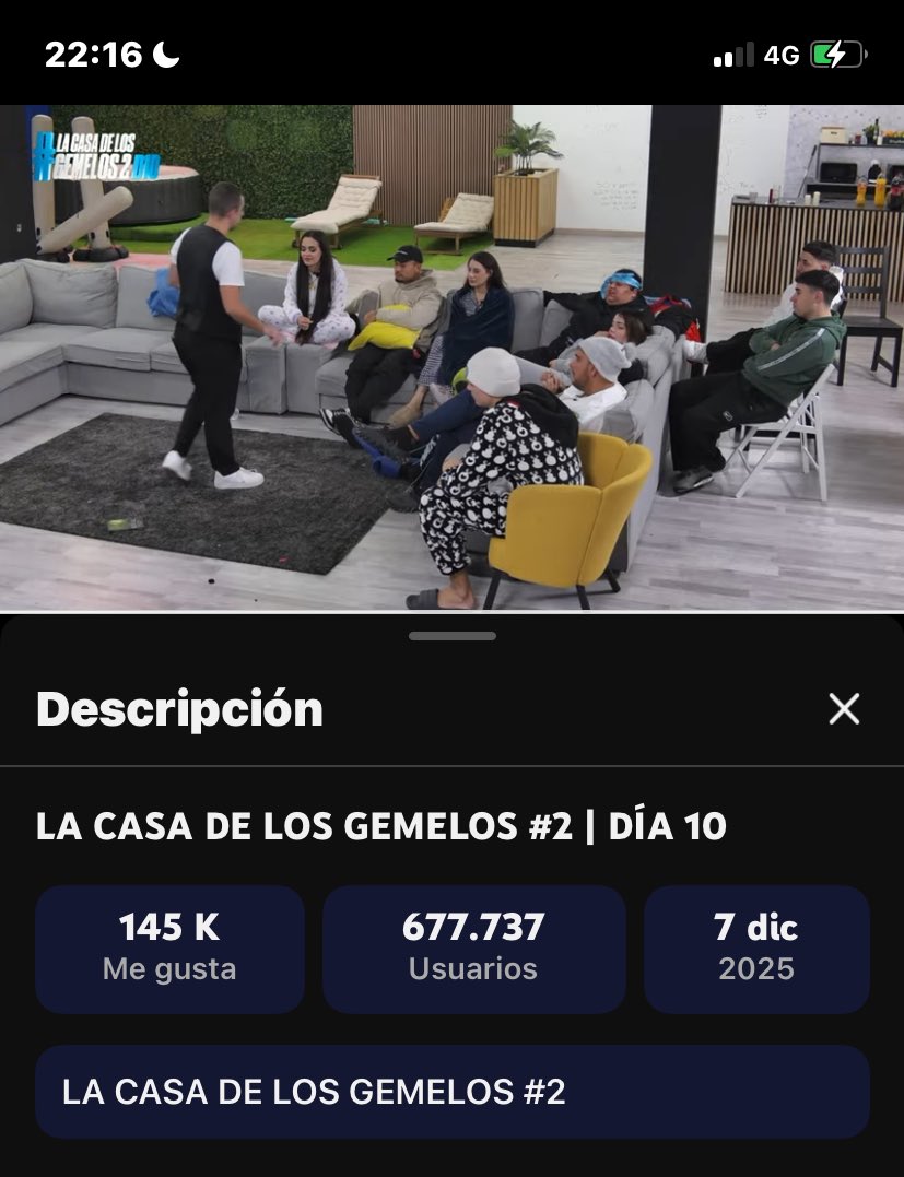 Useriphone19's tweet image. Lo fuerte que es que el directo de zona gemelos no suela bajar de 600k😱🤯
Estos chavales se van a hacer de oro
#LaCasaDeLosGemelos2D10
