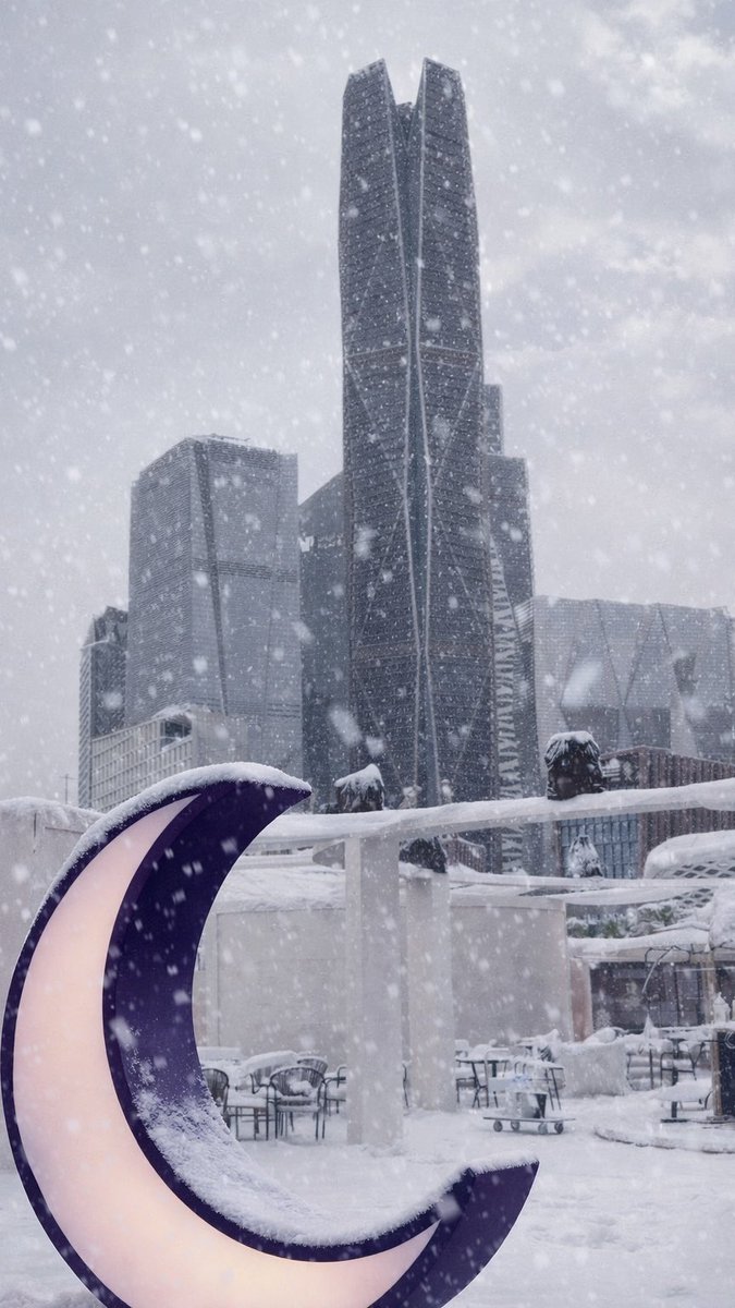 Jz7748's tweet photo. قريبآ في الرياض 🥹❄️🌙
#ثلج_حائل #جبل_اللوز #أمطار_الرياض #ثلوج_الرياض #الرياض_الان https://t.co/RzcUGV3wV1
