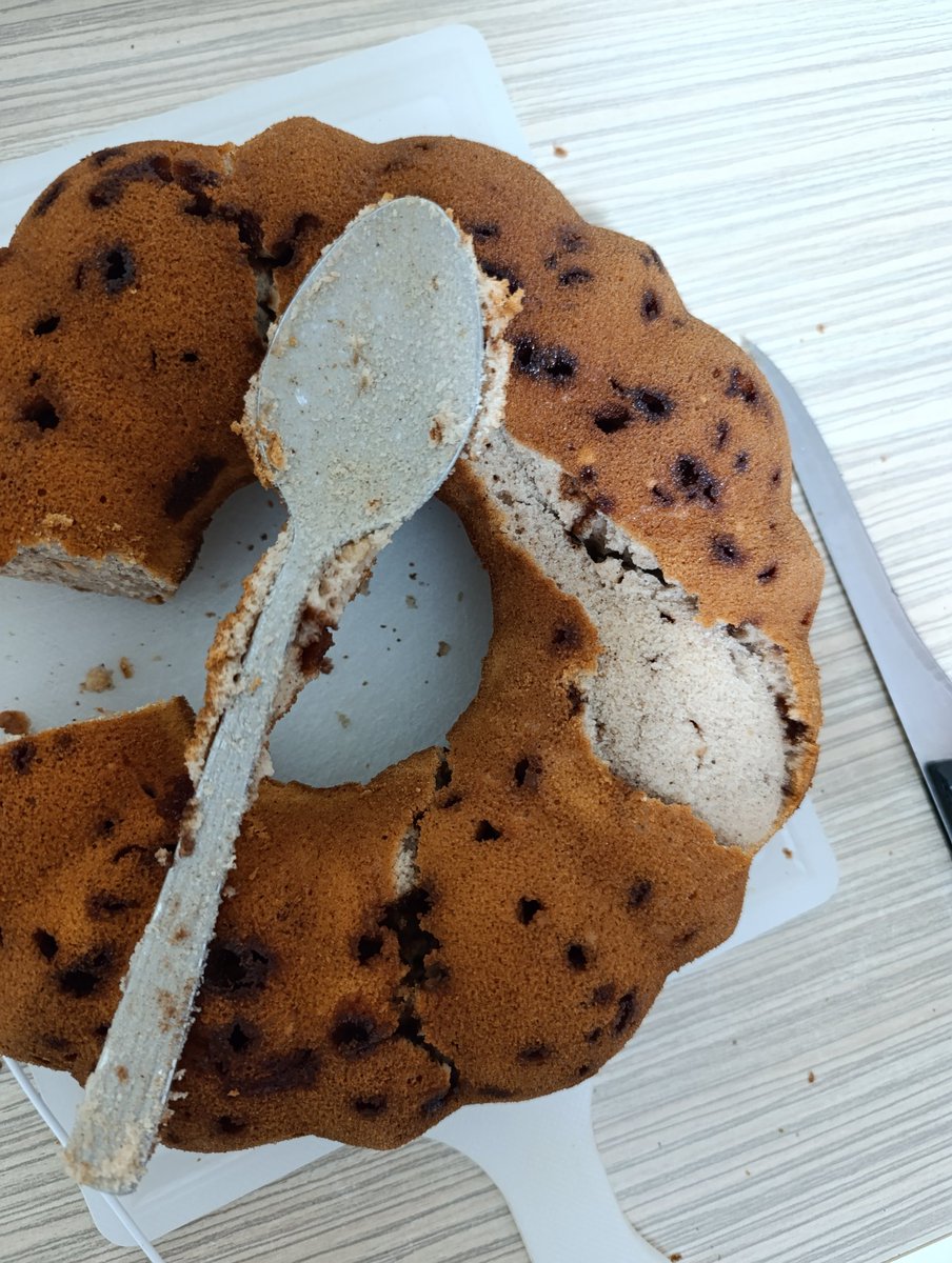 b12im de şuan bizimle aynı oda da mı