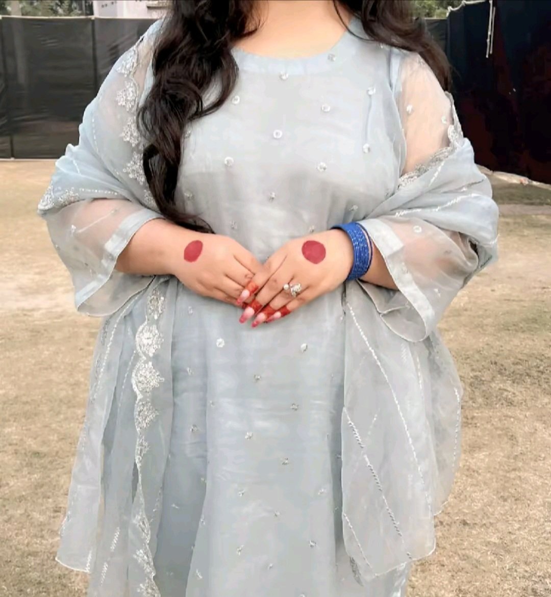 Am i looking Cute 😍