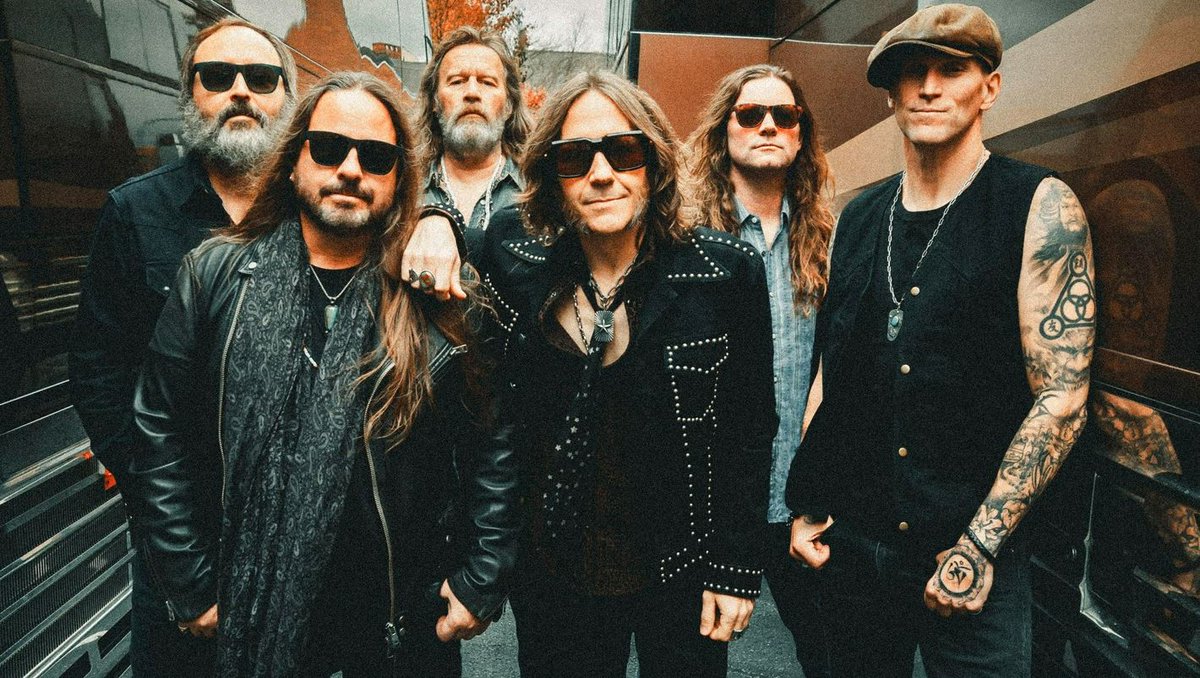 Blackberry Smoke retorna ao Brasil em abril de 2026 para quatro shows

Saiba mais acessando:
kissfm.com.br/blackberry-smo…

Foto: Reprodução/Facebook

Fonte: Erick Tedesco (Tedesco Mídia)