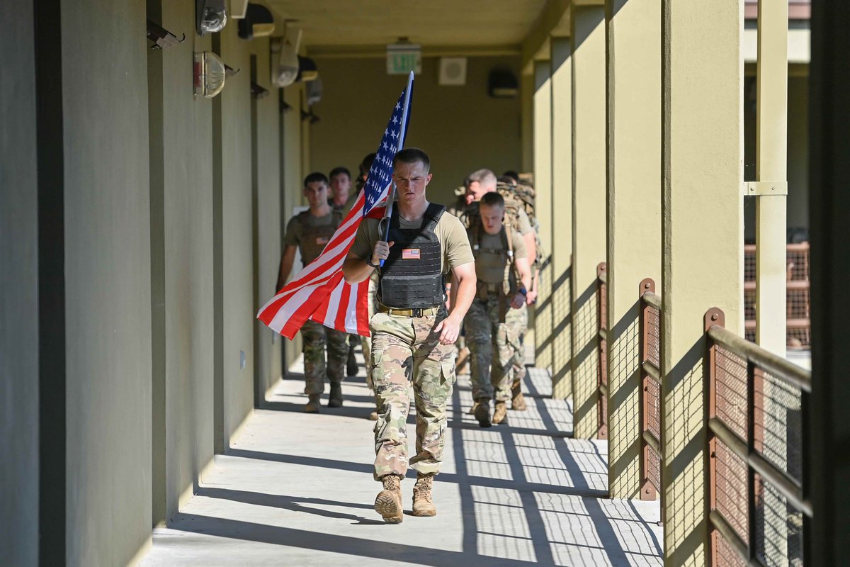 VMI1839's tweet photo. ๐บ๐ธ 12 Days of Reflection | September 2025
The Corps honored the heroes of 9/11 with the annual stair climb in barracks symbolizing the 110 stories of the World Trade Center. Each step was a tribute to courage, sacrifice, and unity.
#12DaysOfReflection #VMICadets https://t.co/PCMWS5T7jY