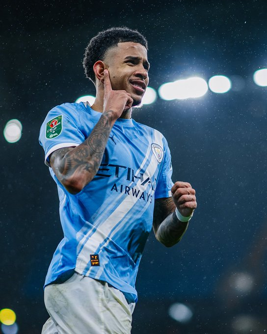 مانشستر سيتي يتغلب على برينتفورد بهدفين دون مقابل ويتأهل إلى نصف نهائي كأس الرابطة الإنجليزية 