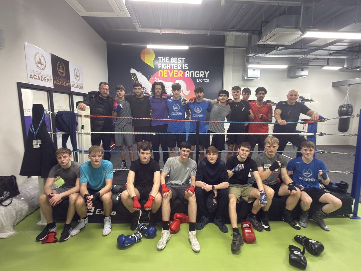 Good to have Joe Gallagher down at the academy today doing a Q&amp;A with academy students 🎓🥊