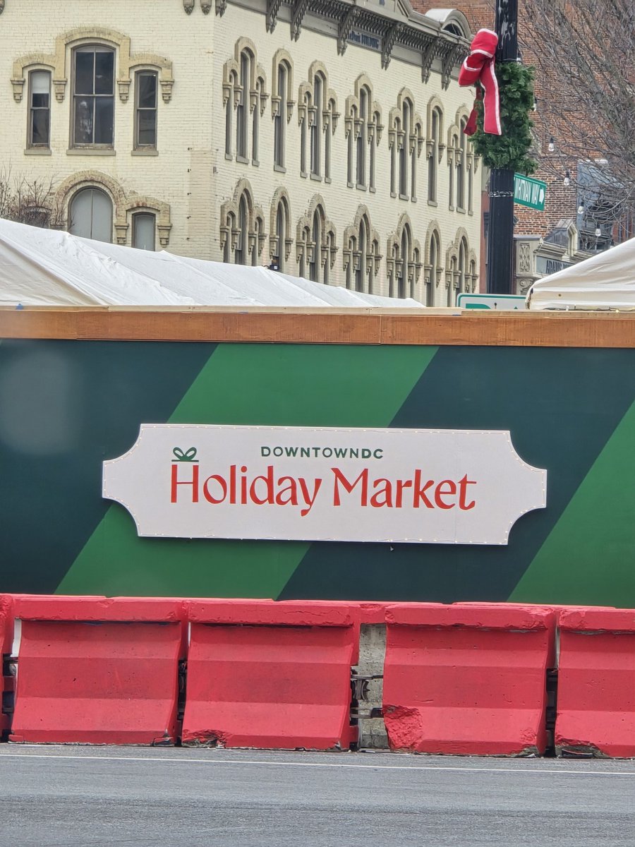 Someone needs to explain this to me. Why do some on the Left equate “inclusivity” with the erasure of Christian culture? When did #Christmas become such a taboo word that even Christmas Markets are rebranded as “Holiday Markets”?

I wish my Muslim friends Ramadan Kareem. I greet