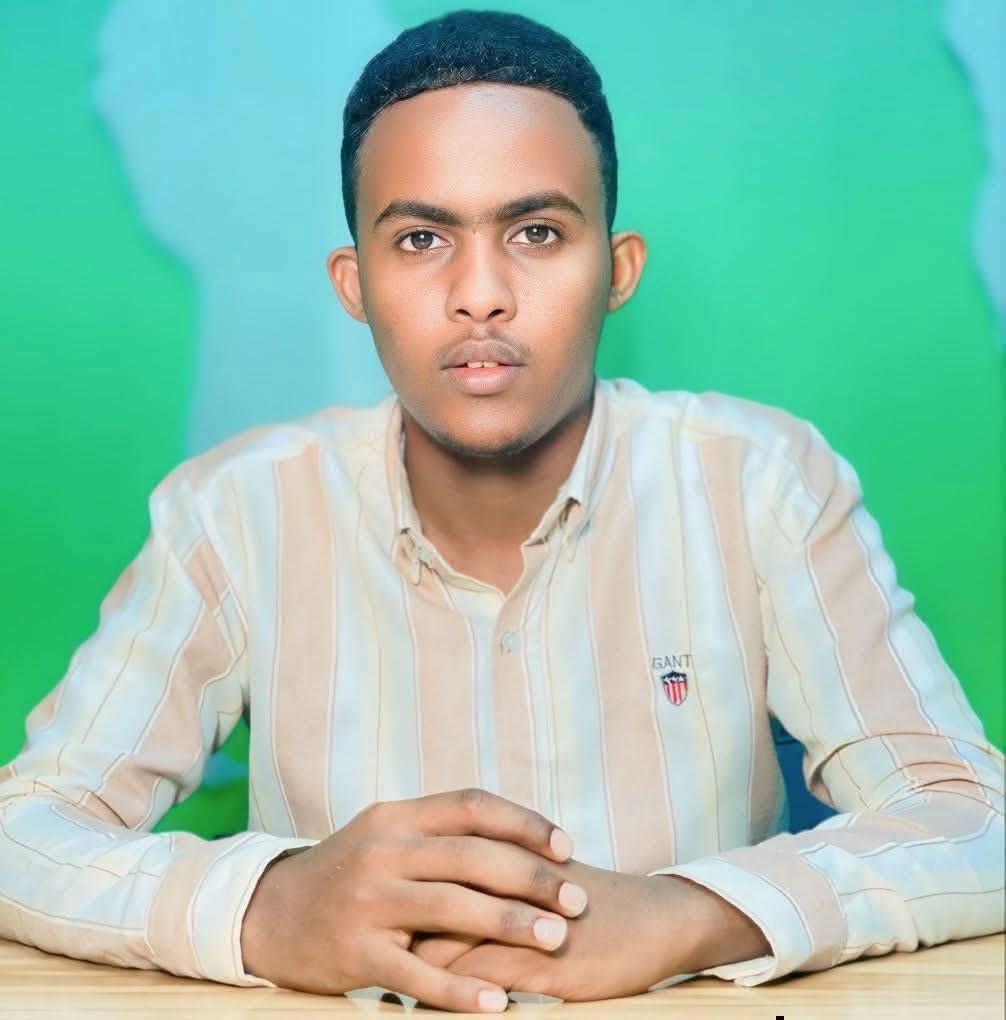 GALJA2023's tweet photo. The Galmudug Journalists Association, strongly condemns the unlawful arrest of journalist Abdullahi Qorshe in Dhusamareb. This act is a serious violation of press freedom and poses a grave threat to the safety of journalists.📢 We call for: Immediate release of Qorshe, @UNTMIS_ https://t.co/GU1OjZ6qXD
