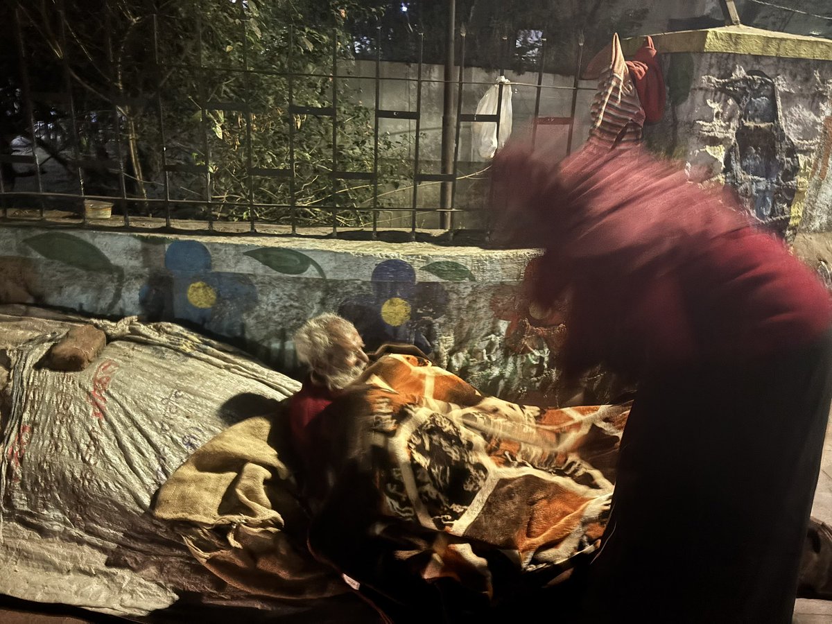 Anwar Shaikh tweet media