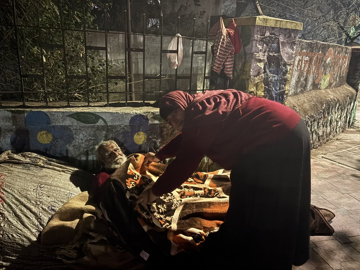 Anwar Shaikh tweet media