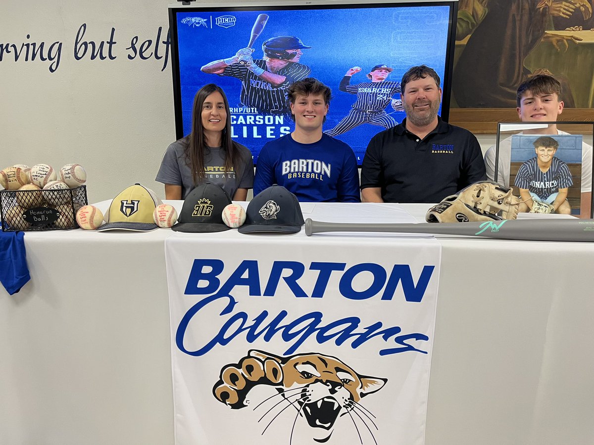 TMP-Marian Monarchs tweet media