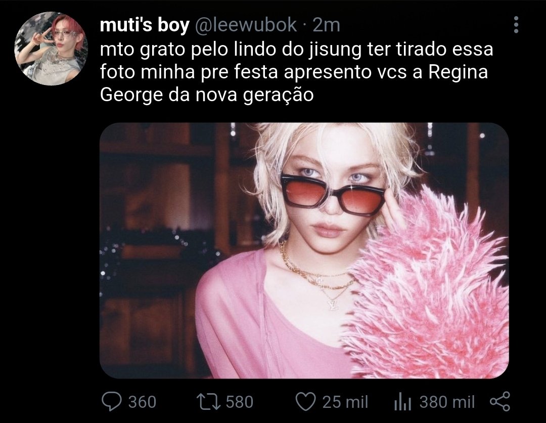 kiweeho's tweet image. felix in drag | #chanlix au

Bangchan acreditava fielmente ser hétero, mesmo que nunca houvesse se apaixonado verdadeiramente por uma mulher. Porém, ao ver Felix, seu melhor amigo, vestido de Regina George em uma festa fantasia, isso muda.