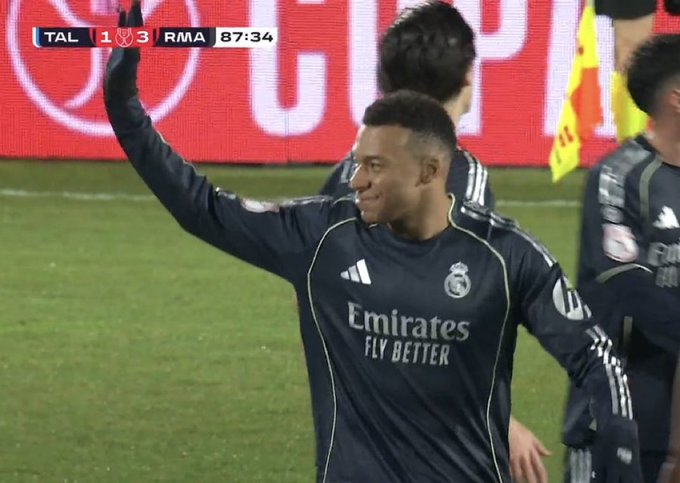 أكثر اللاعبين تسجيلًا للأهداف مع ريال مدريد في سنة ميلادية واحدة: كريستيانو رونالدو في 2013: 59 هدفًا. كريستيانو رونالدو في 2012: 58 هدفًا. كيليان مبابي في 2025: 58 هدفًا (تبقّت مباراة واحدة) 